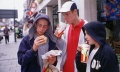 Adolescents-eating-junk-f-008.jpg